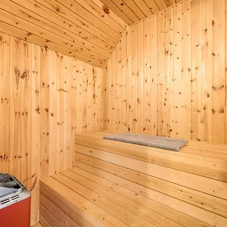 Holiday home Folmer - 700m From The Sea By Interhome