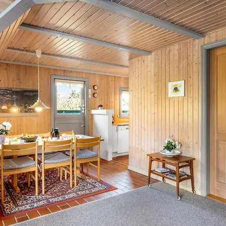 Holiday home Folmer - 700m From The Sea By Interhome *